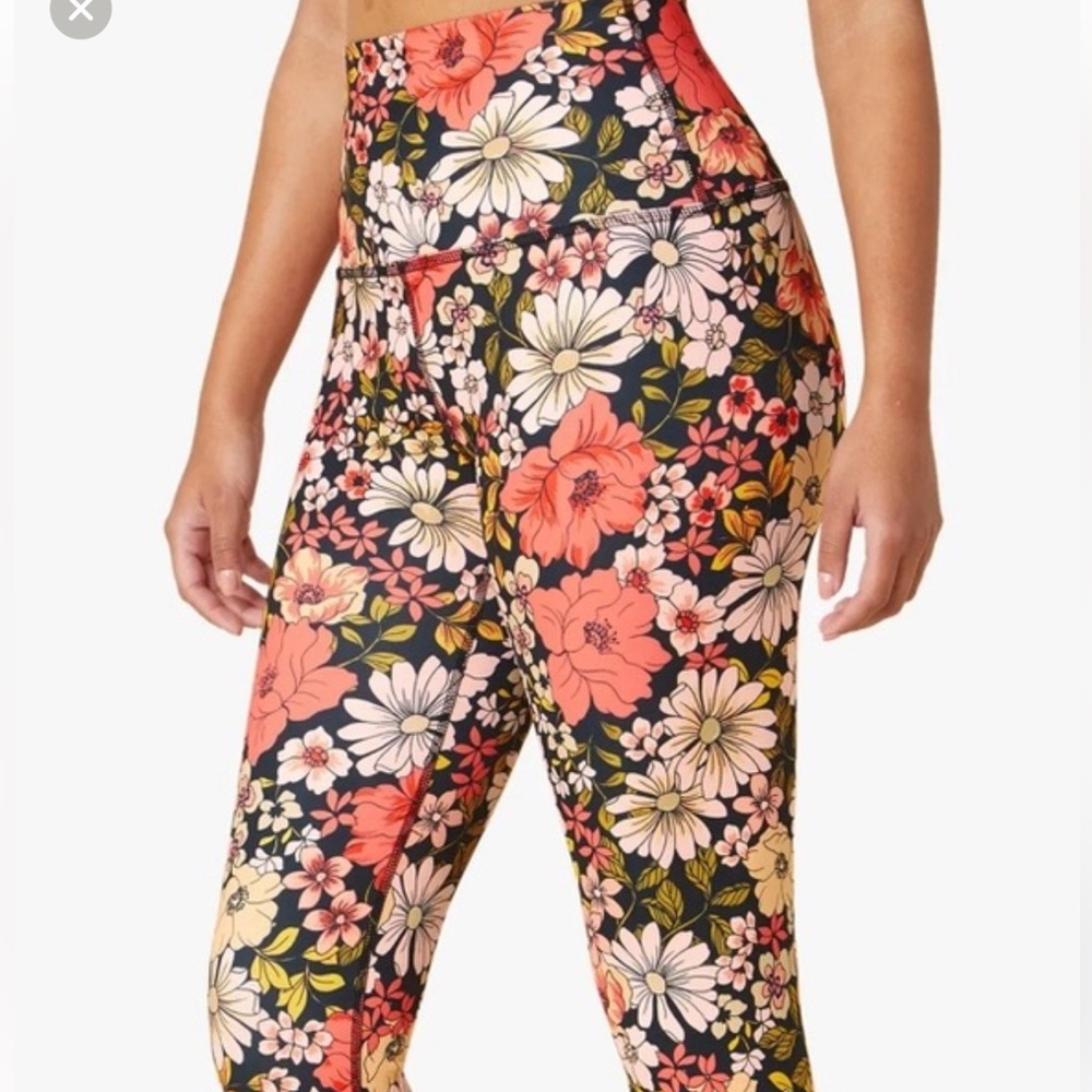 Beyond Yoga Gardenia Leggings - 70% off MSRP!